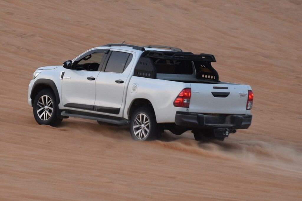 過走行車買取で高値がつきやすいSUV・ディーゼル車のイメージ