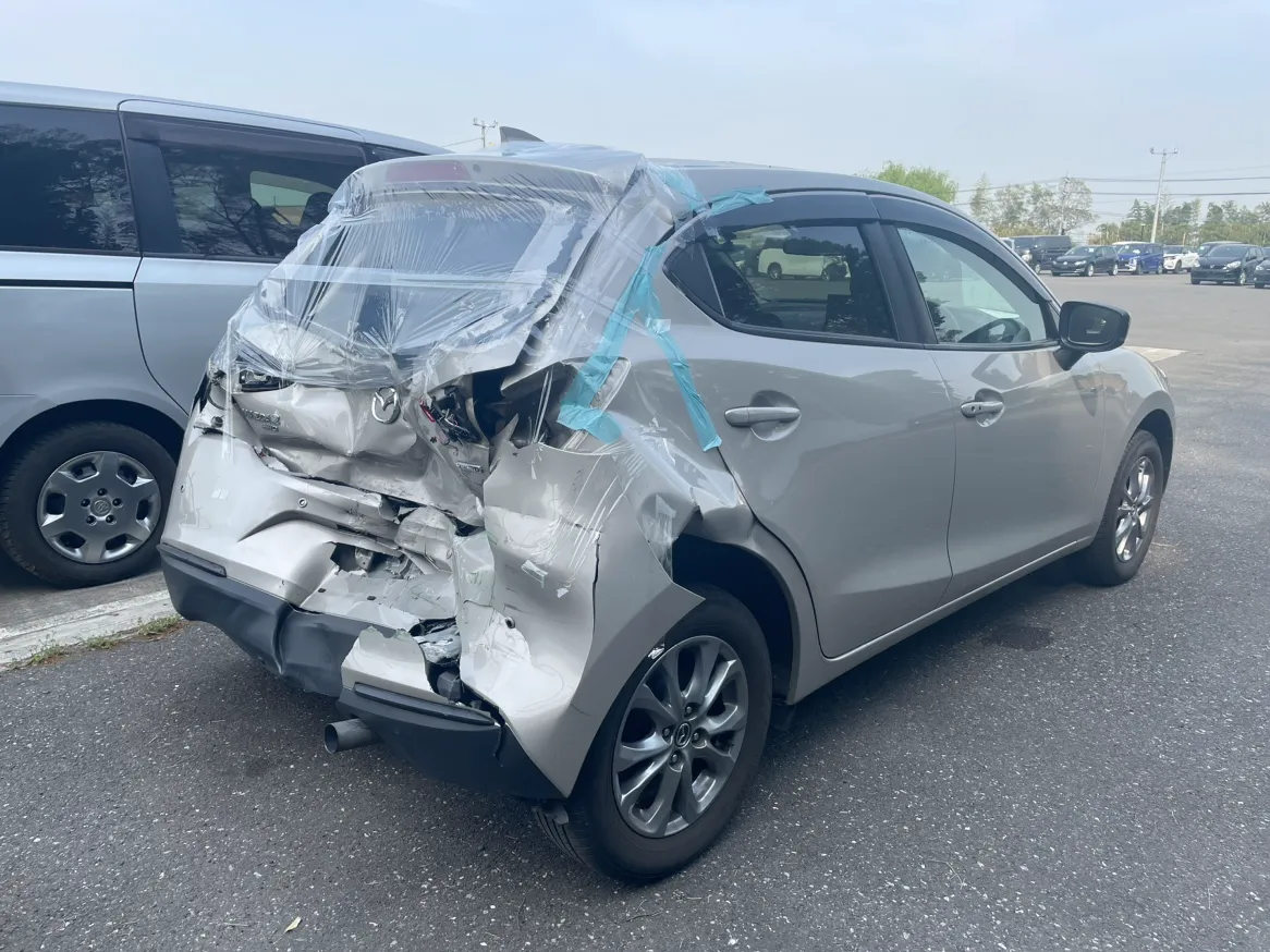 Mazda2