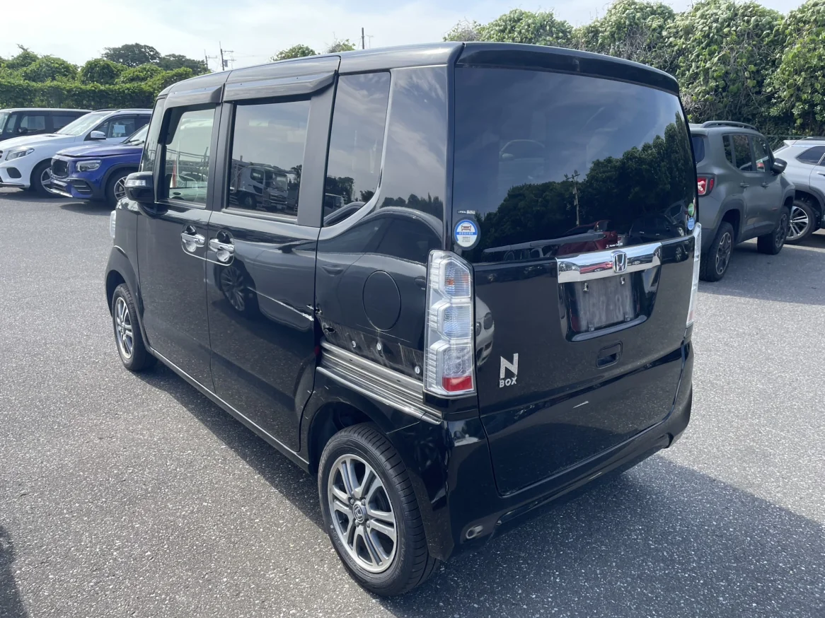 N-BOX