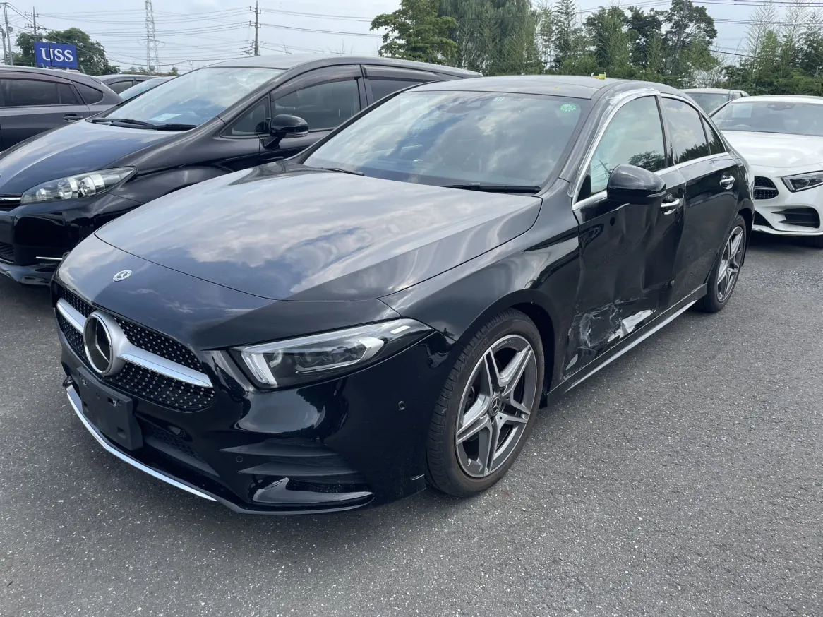 A180 セダン