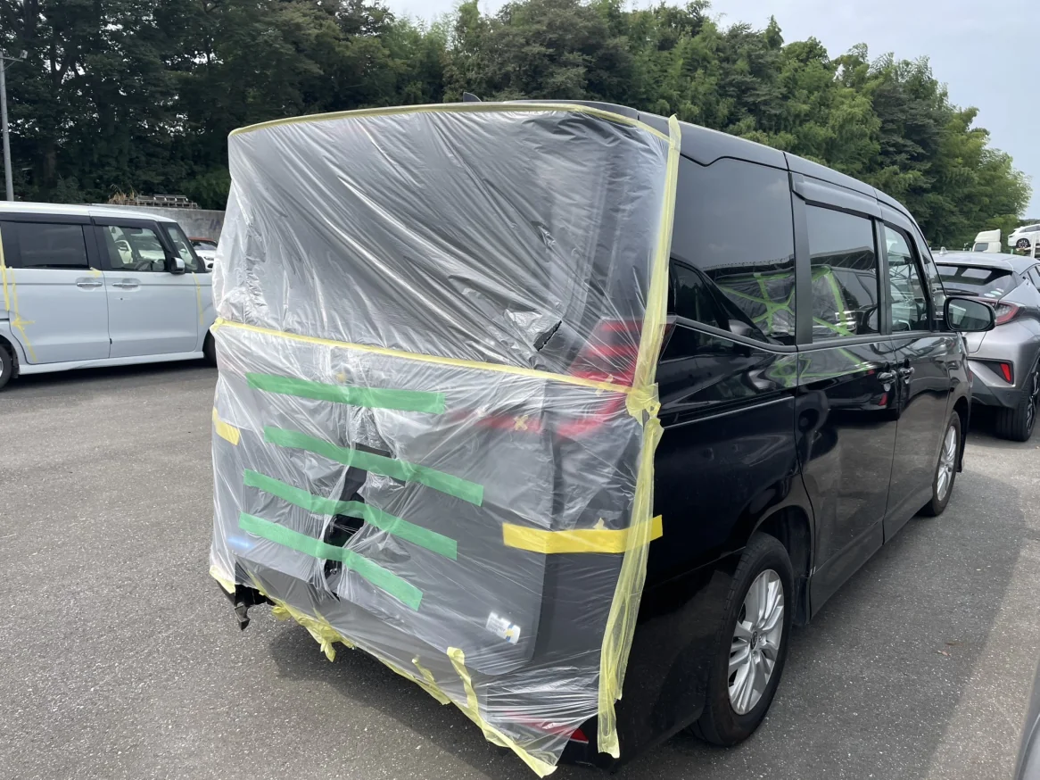ノア 黒色 事故車 前方損傷 修復歴 エアバック作動