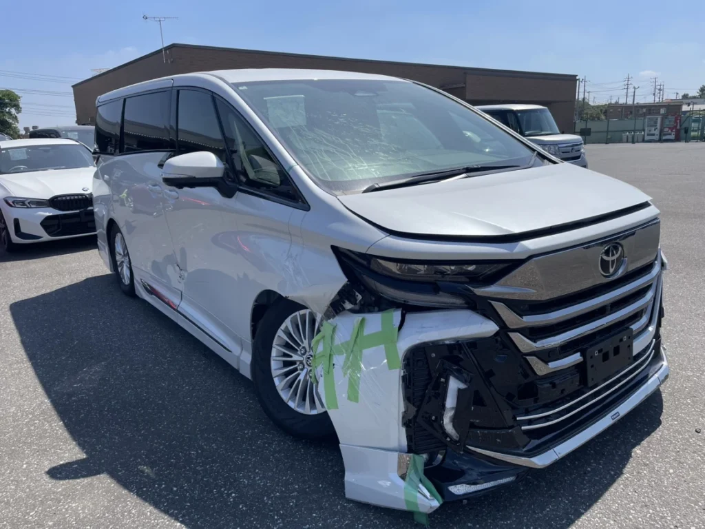 事故車ヴェルファイア